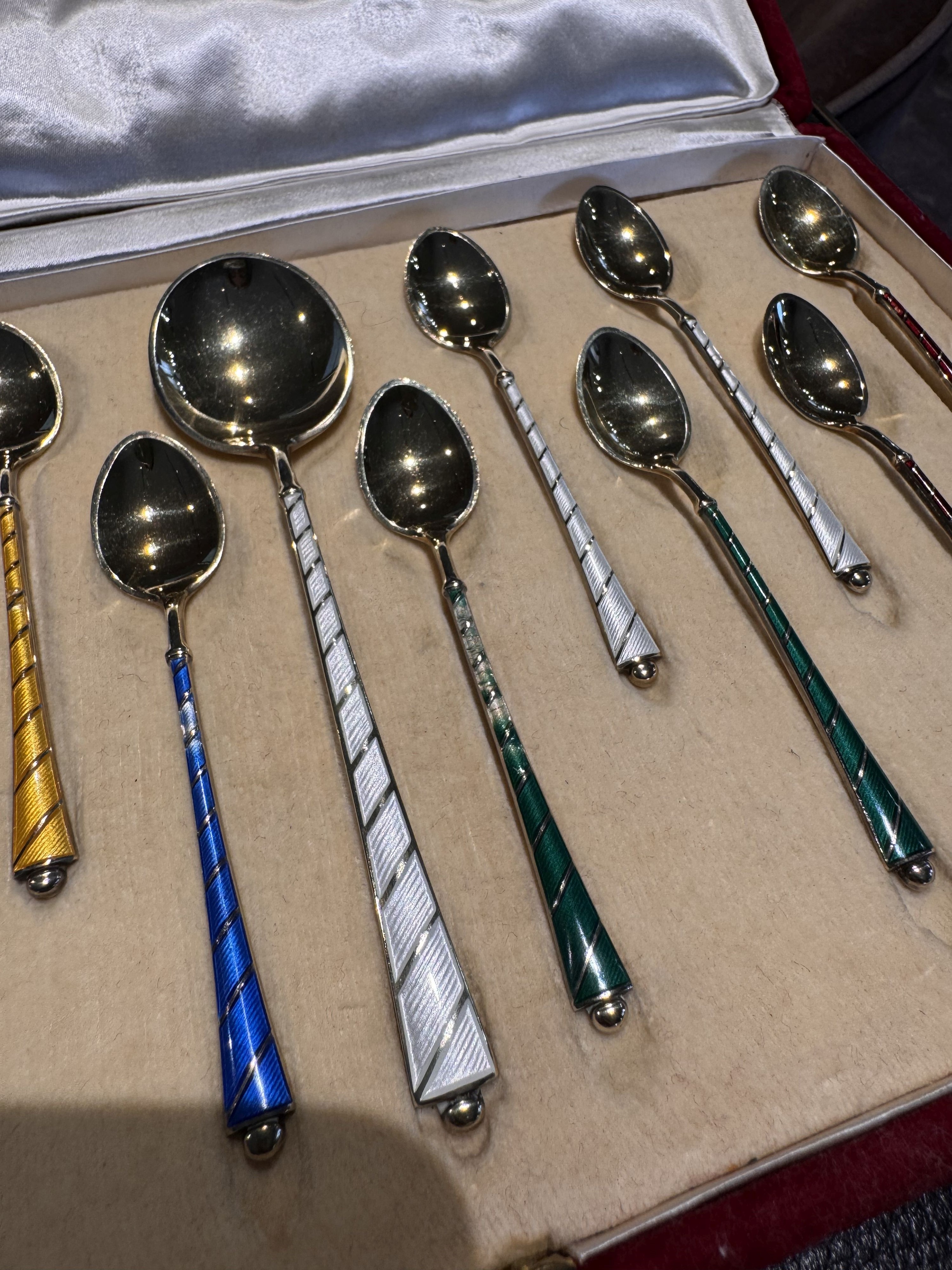 Servizio di posate da gelato in argento smaltato