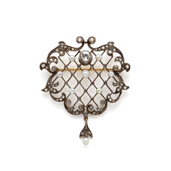 Spilla in argento e oro con diamanti e perle