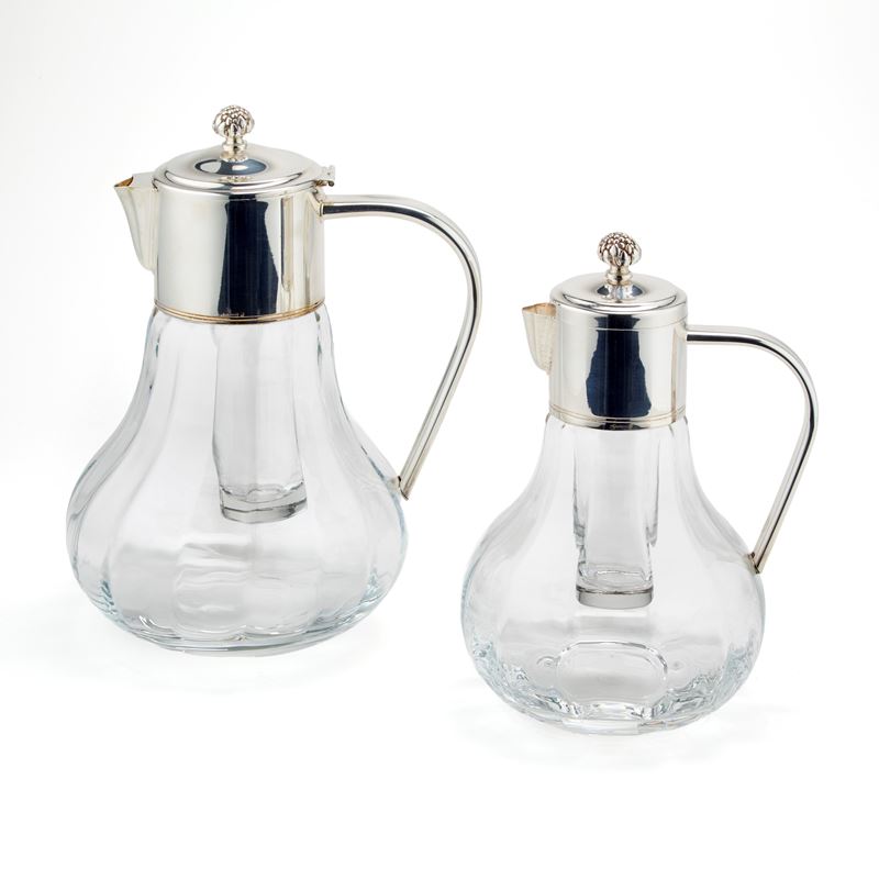 Coppia di caraffe firmate Fleuron