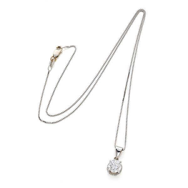 Catenina in oro con diamante