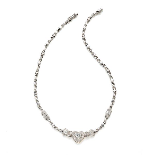 Collier in oro con diamanti a cuore
