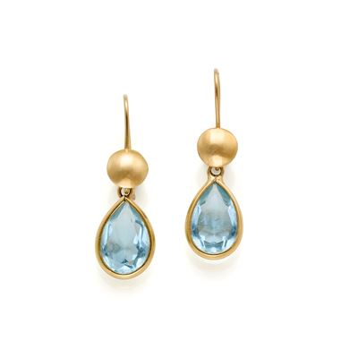 Orecchini pendenti in oro giallo 18 kt con spinelli sintetici