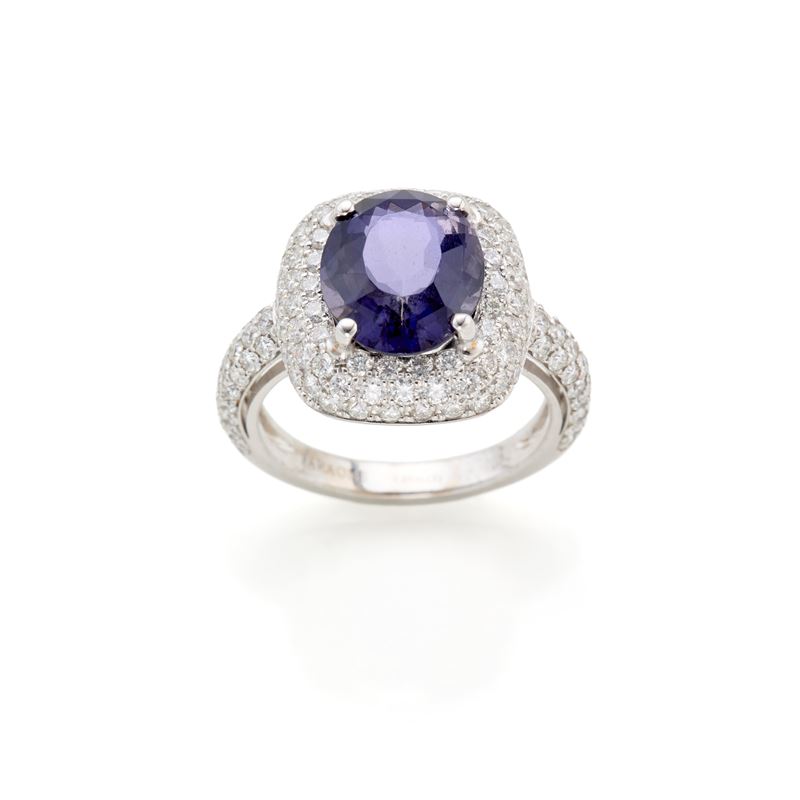 Faraone - Anello in oro bianco 18 kt con iolite ovale e diamanti