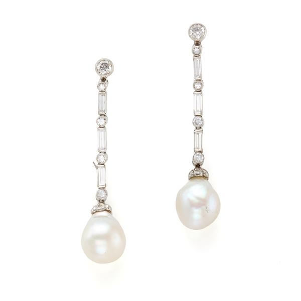 Orecchini in platino con perle e diamanti  - Asta Argenti, orologi e gioielli - Faraone Casa d'Aste