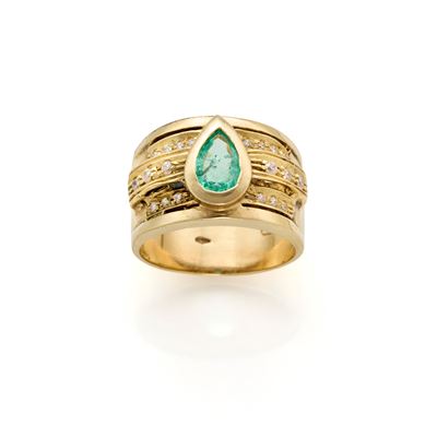 Anello in Oro con Smeraldo e Gemme Incolori