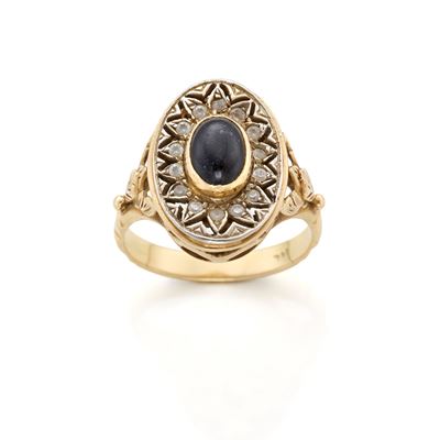 Anello in Oro con Onice e Gemme Incolori