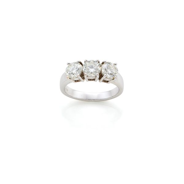 Gold trilogy ring with diamonds  - Auction Argenti, orologi e gioielli - Faraone Casa d'Aste