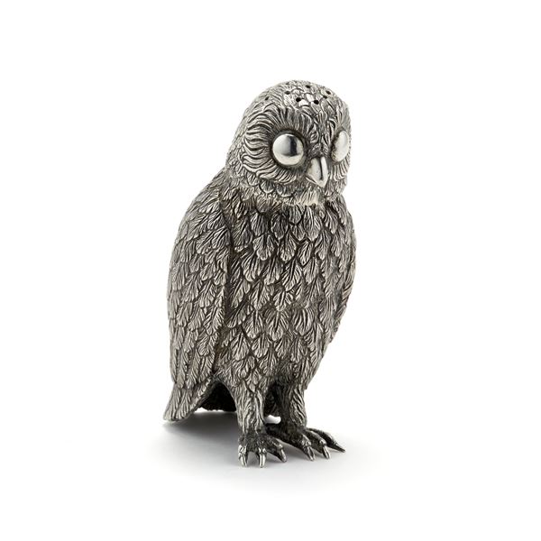 Silver salt shaker  - Auction Argenti, orologi e gioielli - Faraone Casa d'Aste