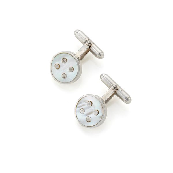 Silver cufflinks  - Auction Argenti, orologi e gioielli - Faraone Casa d'Aste
