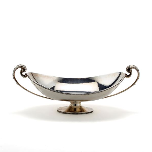 Double-handled silver centrepiece  - Auction Argenti, orologi e gioielli - Faraone Casa d'Aste