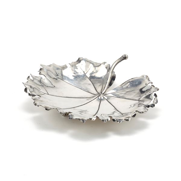 Mario Buccellati : Silver geranium leaf signed M. Buccellati  - Auction Argenti, orologi e gioielli - Faraone Casa d'Aste