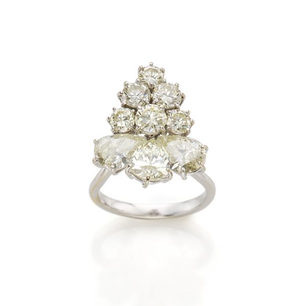 White gold ring with diamonds  - Auction Argenti, orologi e gioielli - Faraone Casa d'Aste