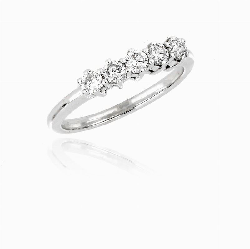 Anello in Oro Bianco e Diamanti.