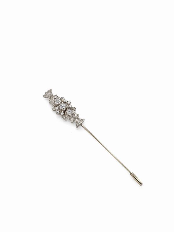 Spilla da giacca con diamanti