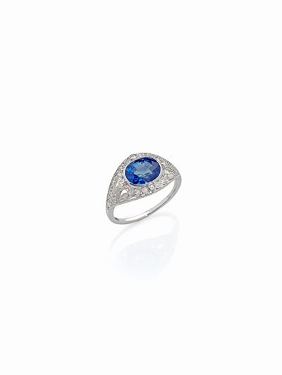 Anello Inizio '900 in Platino con Zaffiro e Diamanti