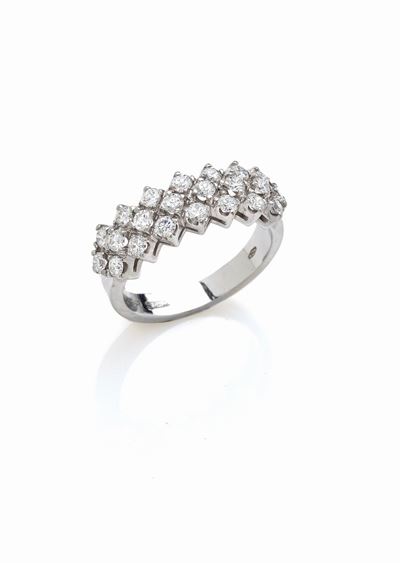 Anello Oro Bianco e Diamanti